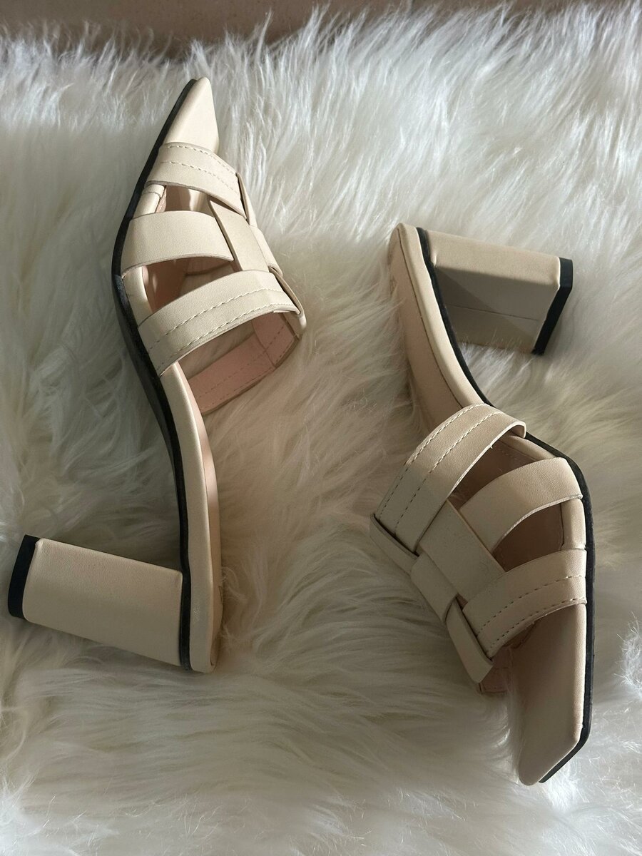 Mules à talons tressés