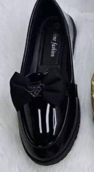 belles chaussures pour femmes