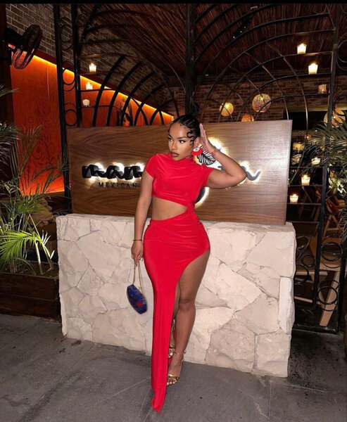 Robe Échancrée Élégante