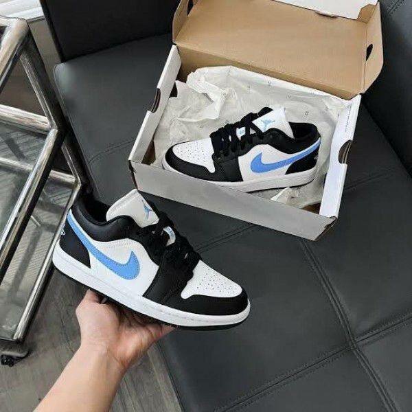 AIR JORDAN 1 LOW BLUE AND BLACK