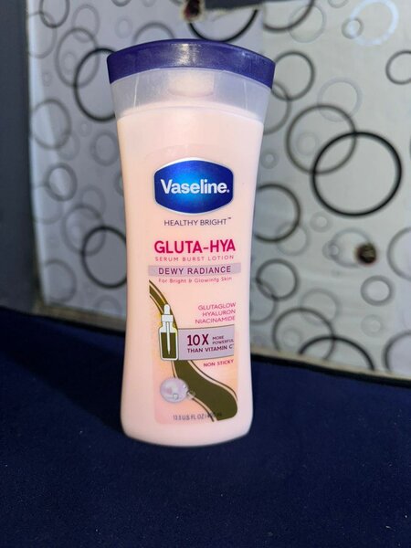 Lait Vaseline Gluta-Hya