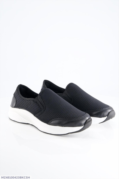Black camel sneakers
