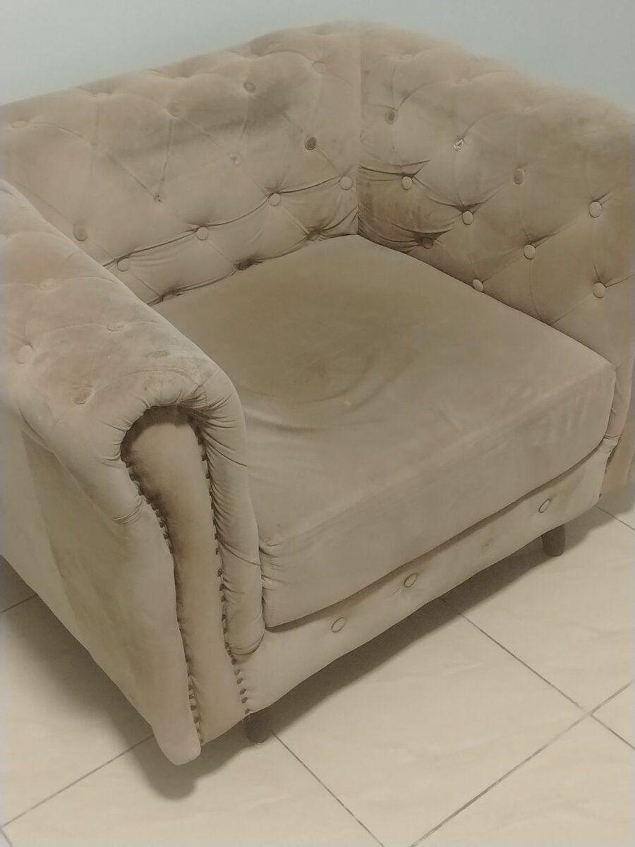 Fauteuil velours élégant