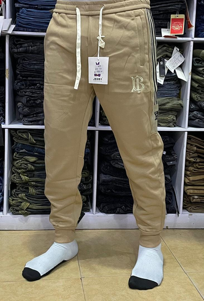 baggy pants light brown