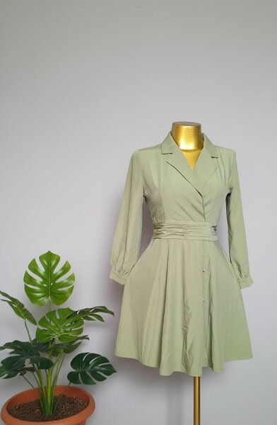 Robe élégante à manches longues