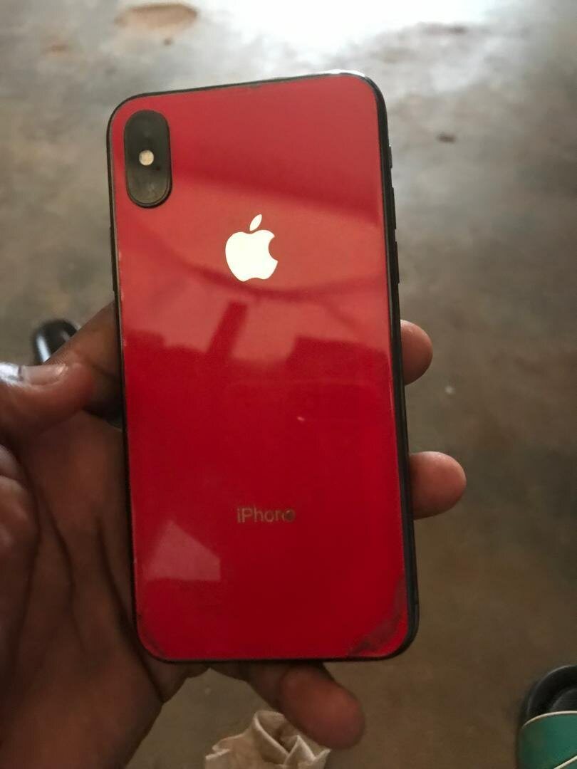 iPhone X max 64gb &128gb BH100%
