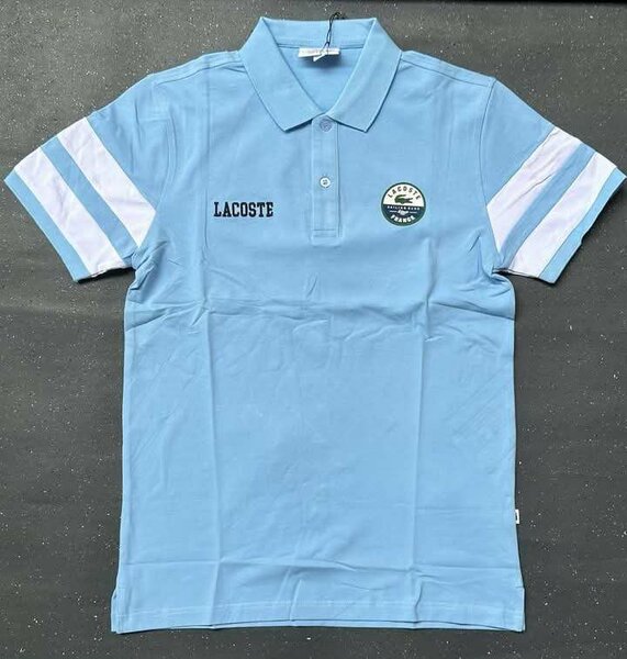Polo Lacoste et d'autres marqu