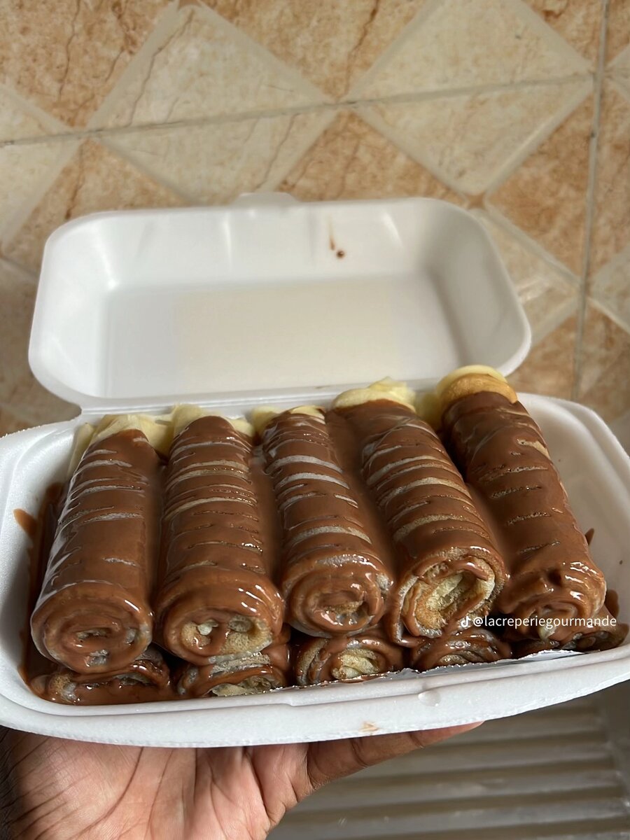 Crêpes roulées au chocolat
