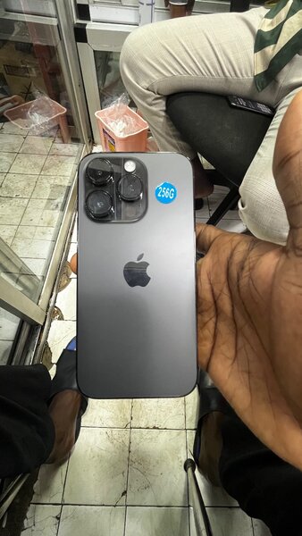 iPhone 14 pro256 Go Smartphone