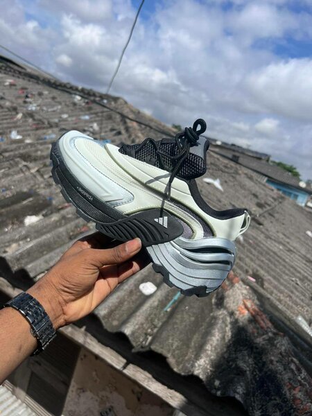 Adidas Wonder Runner Turbo