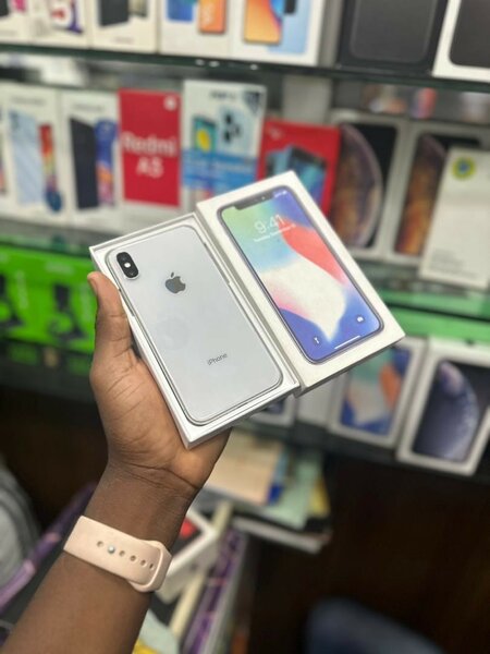 iPhone X 64g très propre