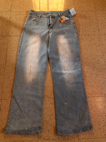 Jeans femme délavés à strass