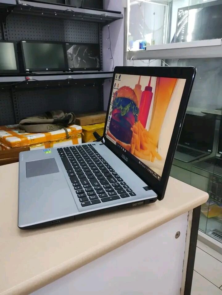 Ordinateur portable ASUS 15.6"