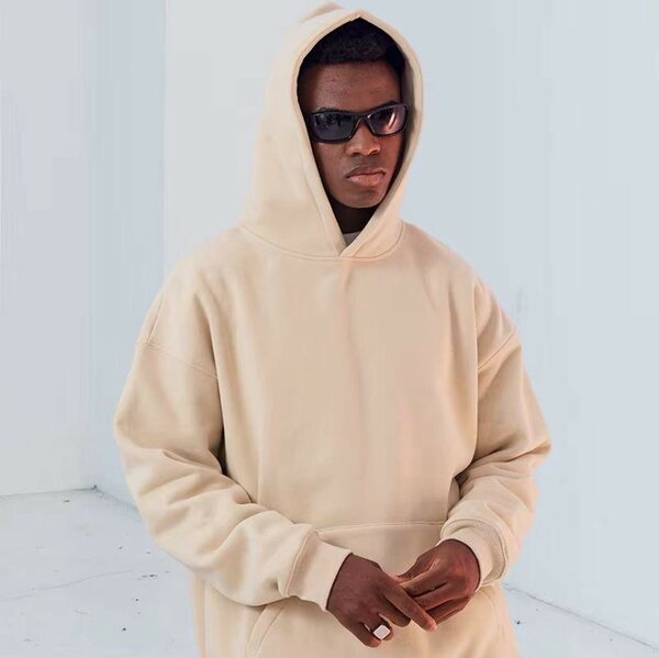 Sweat à capuche beige