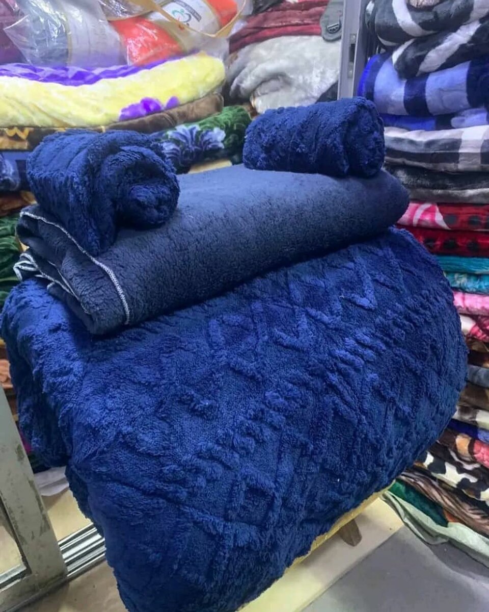 Thick duvet queen size 4pcs