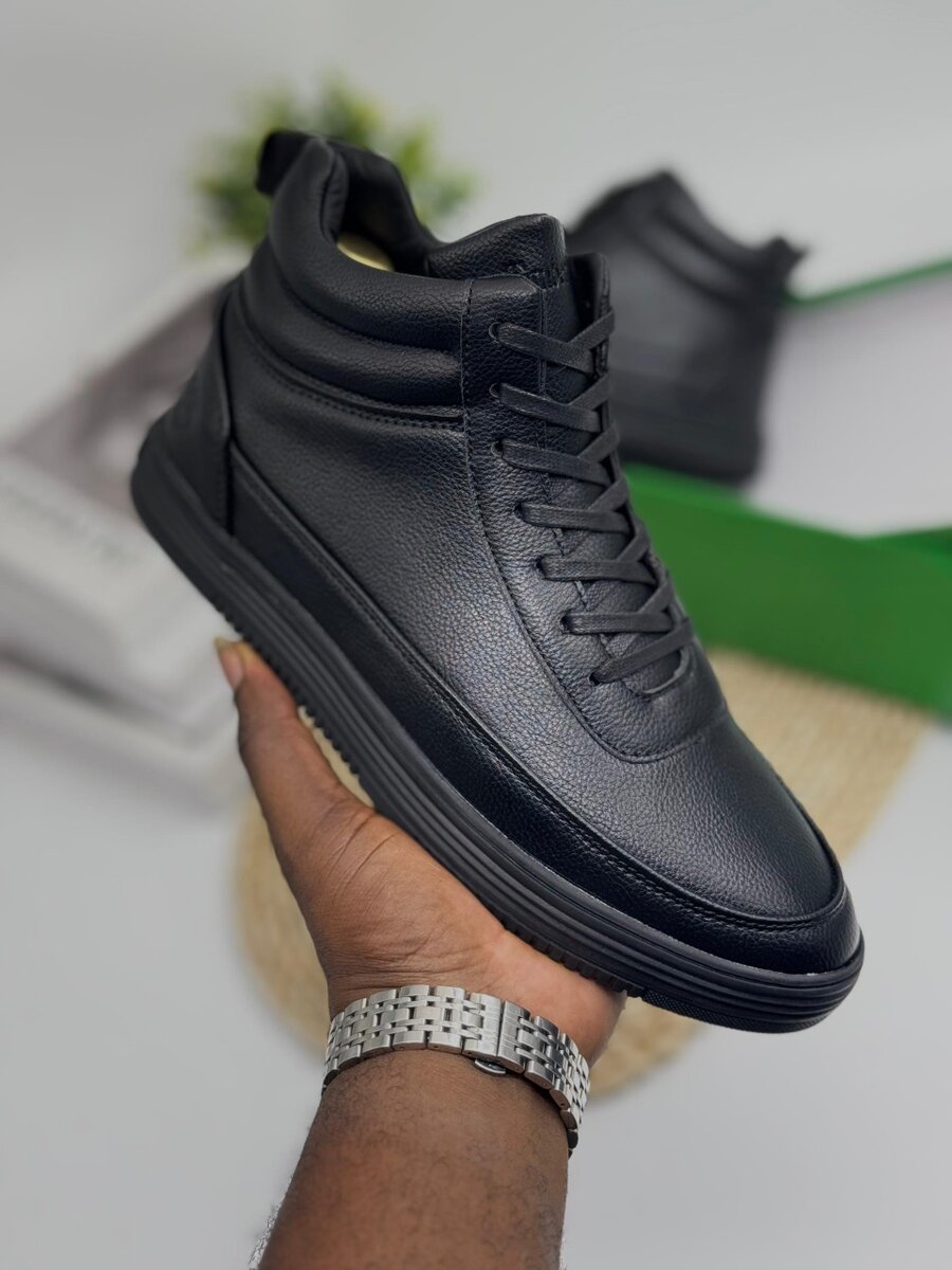 TIMBERLAND ALL BLACK