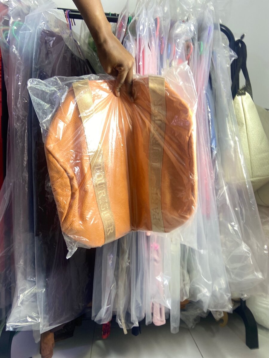 Sac léger en cuir orange