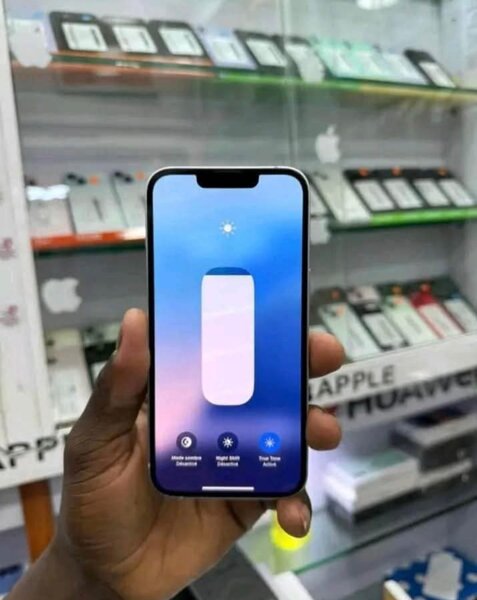 Smartphone élégant Apple - Rouge et Blanc