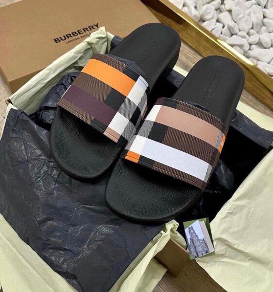 BURBERRY SLIDE