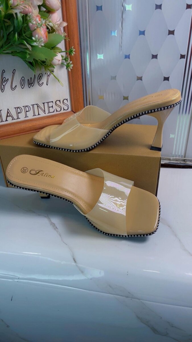 Mules à talons élégantes