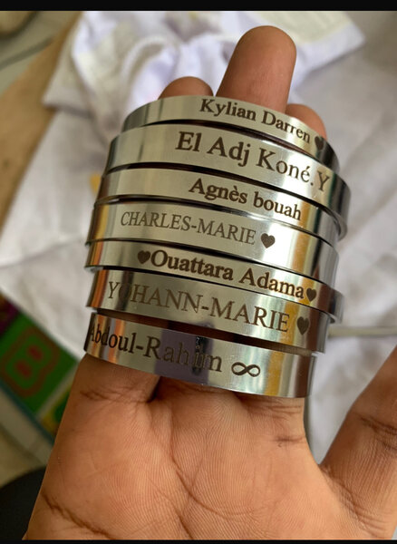 Bracelets personnalisés gravés