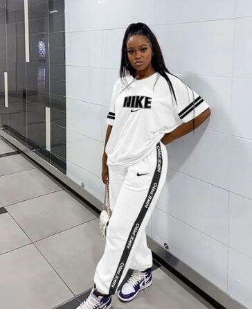 Ensemble survêtement femme Nike