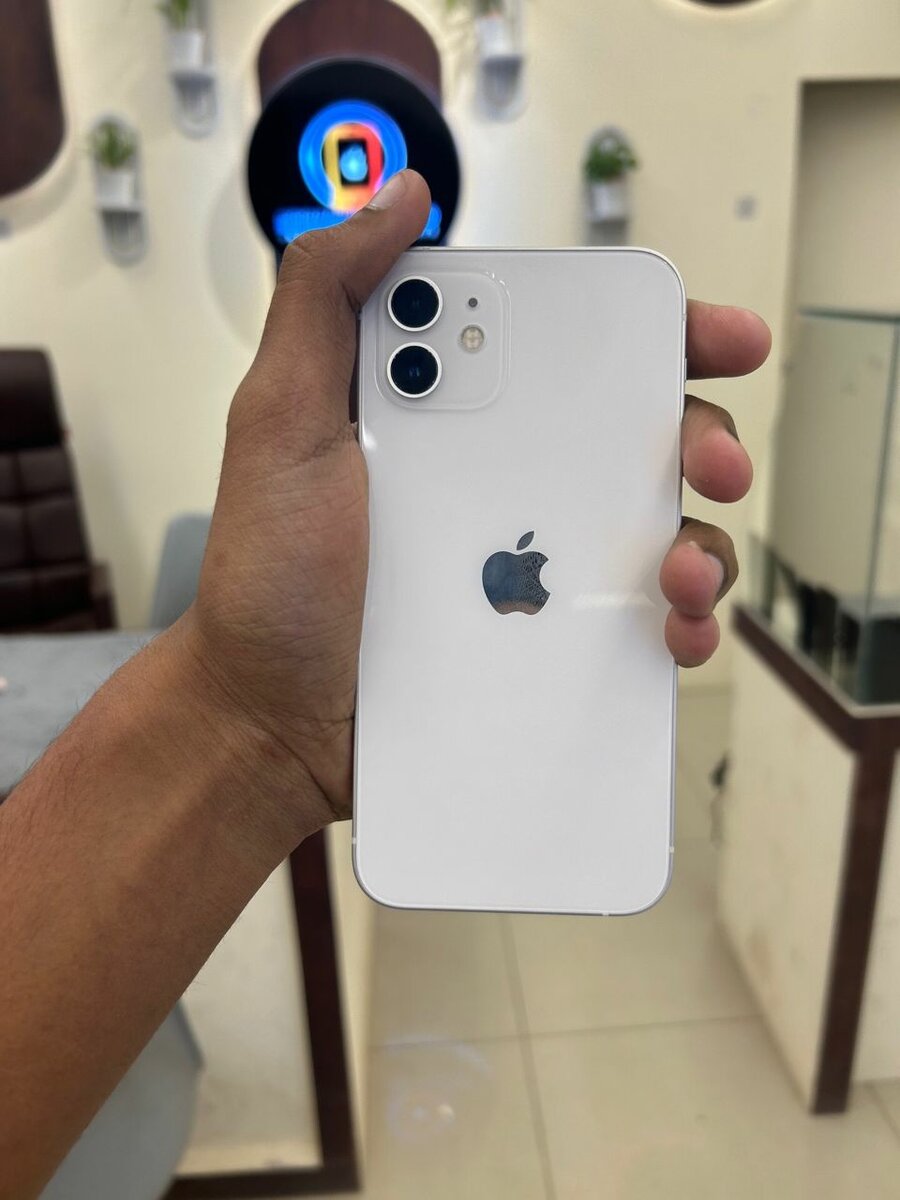 iPhone 12 Blanc 64Go