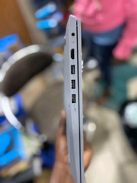 Ordinateur Portable Lenovo Slim