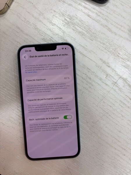 *iphone 14 CE 128Gb état 10/10