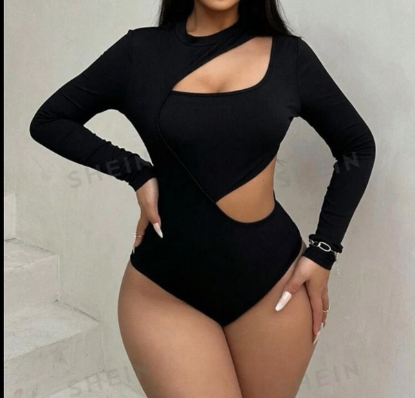 Body noir asymétrique sexy