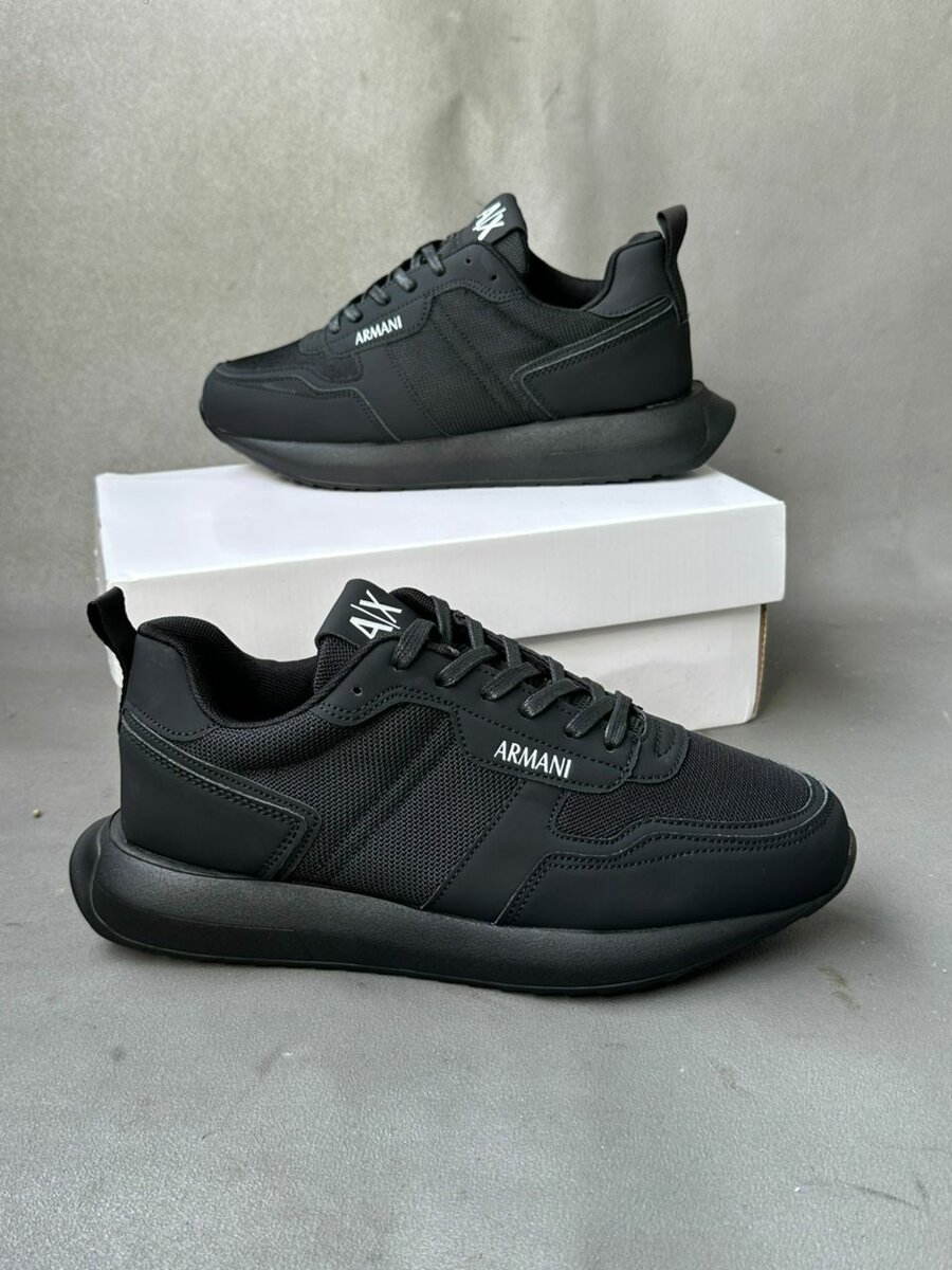 Sneakers Armani élégants
