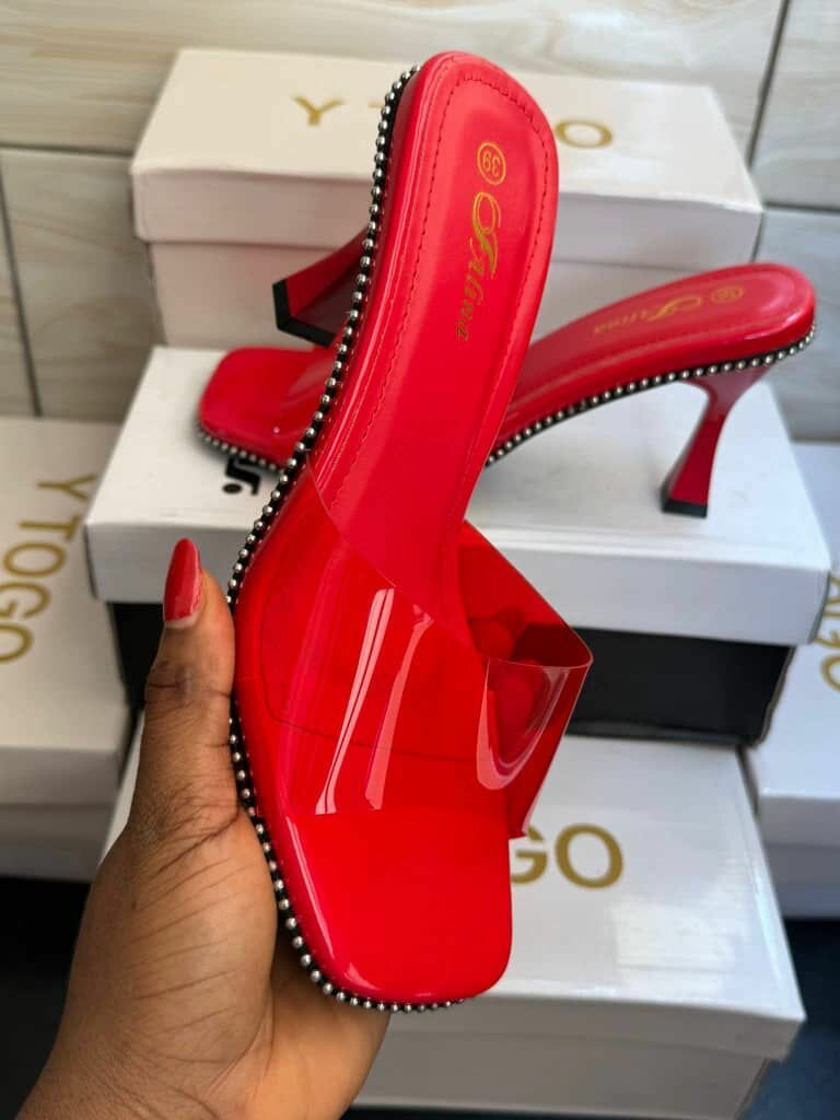 Chaussures à talons féminines