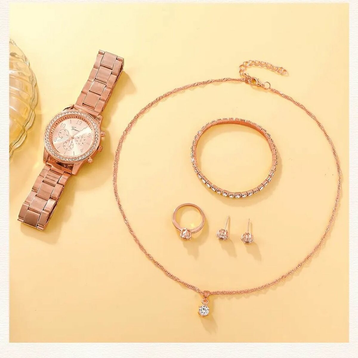 Luxury set of jewelry