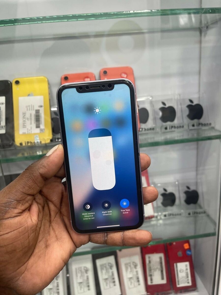 iPhone 11 64GB Violet sans Id