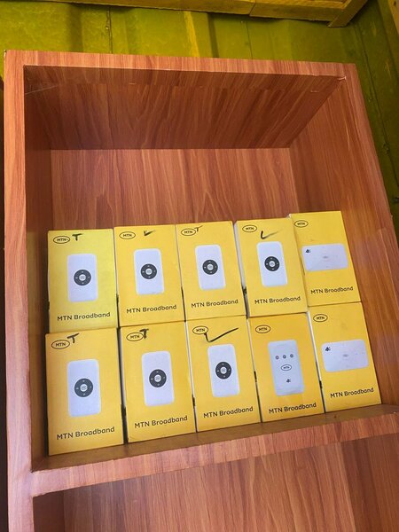 UNIVERSAL MIFI/WIFI(supports all Netflix)