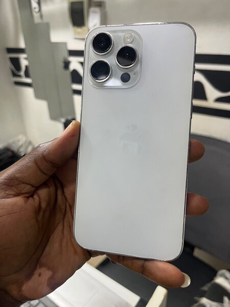 iPhone 14pro max 2puces