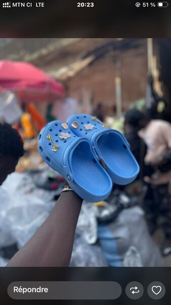 Sabots en plastique pour enfants