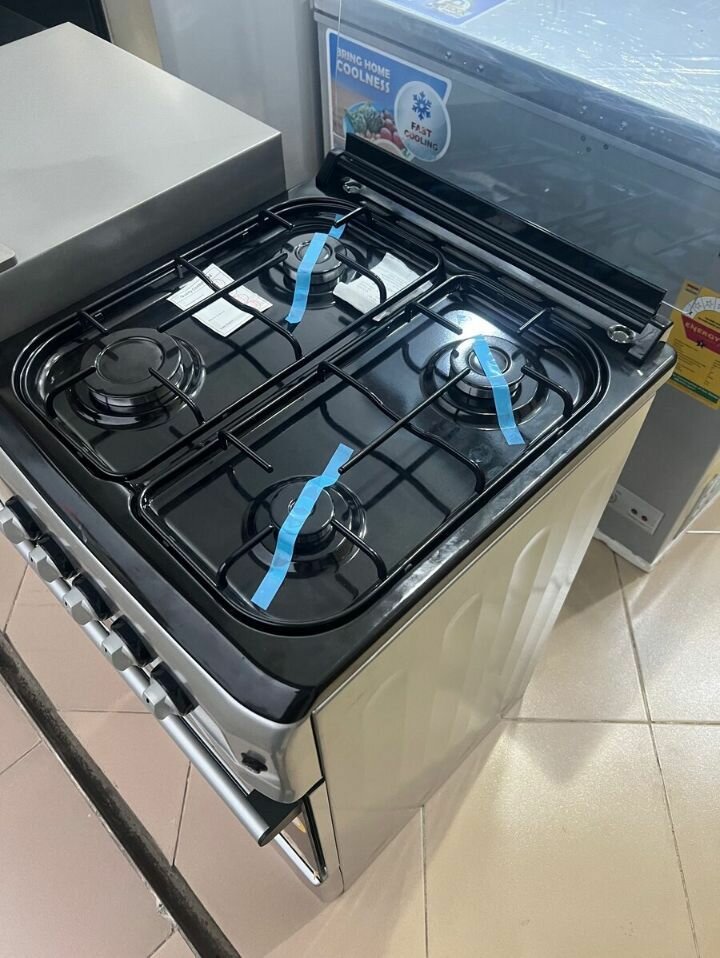 4- Burner Gas Cooker with oven and Grill