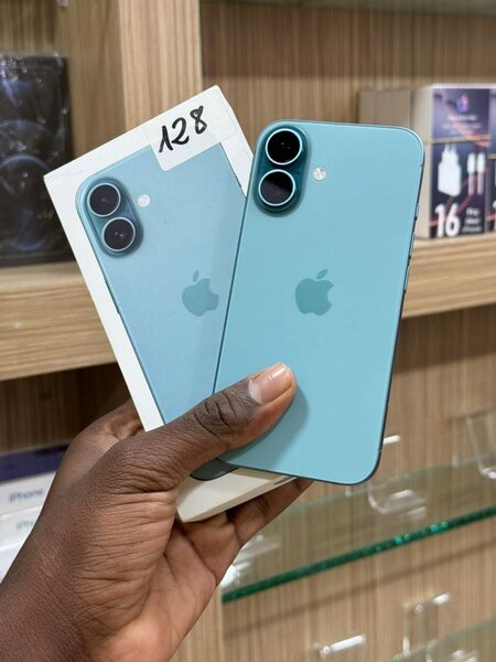 iPhone 16 128go