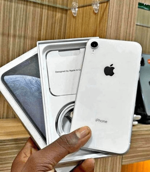 iPhone XR Blanc 64Go