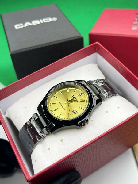 Montre femme Casio élégante