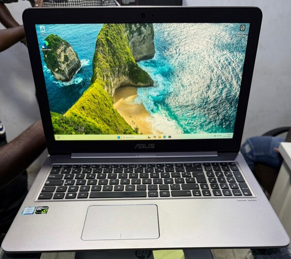 Ordinateur portable ASUS 15"