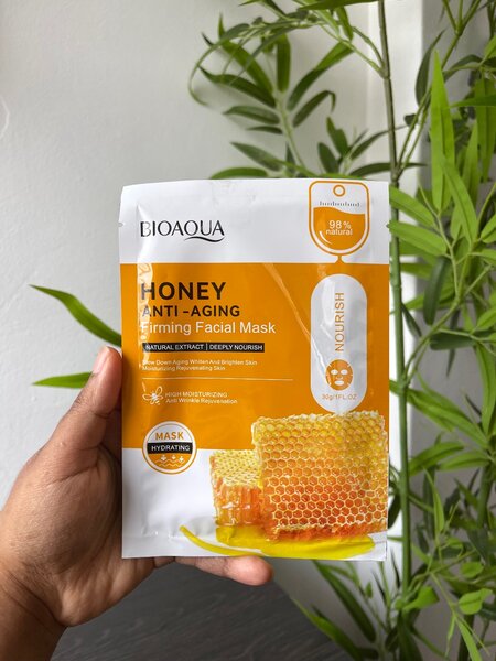 Hydrating facial sheet masks (buy 10 for 100cedis)