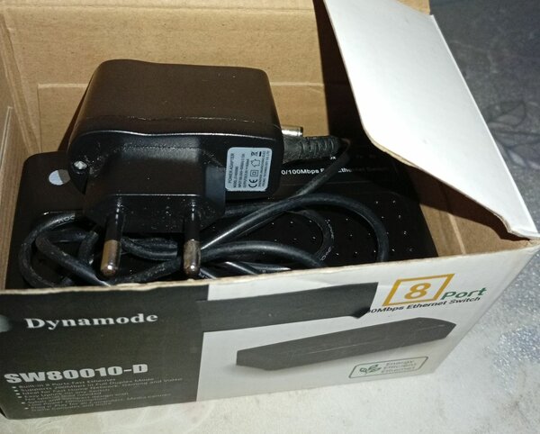 Dynamode Commutateur Ethernet 8 ports