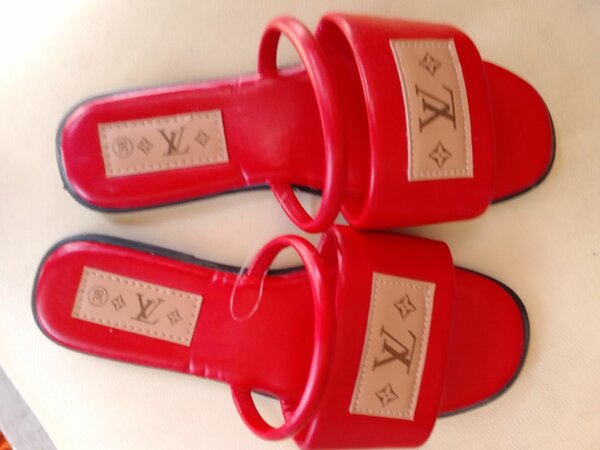 Sandales élégantes féminines