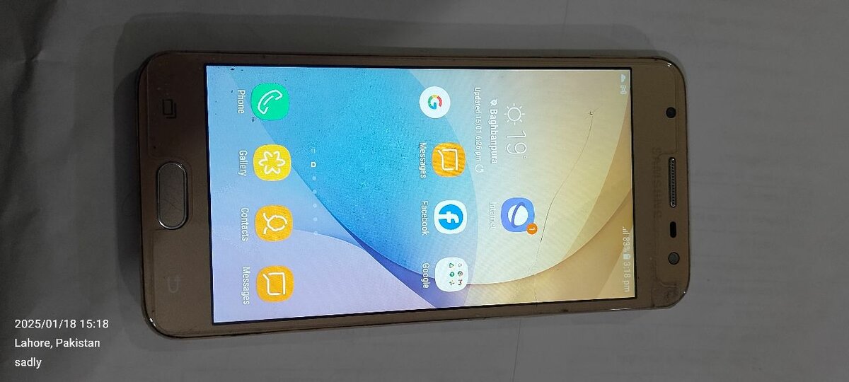 Samsung J5prime .  .  2/16