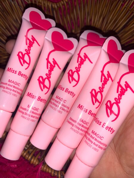 Miss Betty Huile à Lèvres Brillante