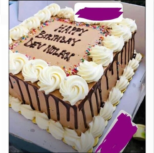 Gâteaux d'anniversaire élégants