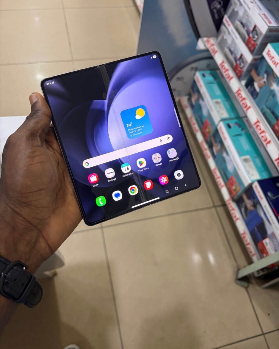 Samsung Galaxy S23 Ultra Smartphone