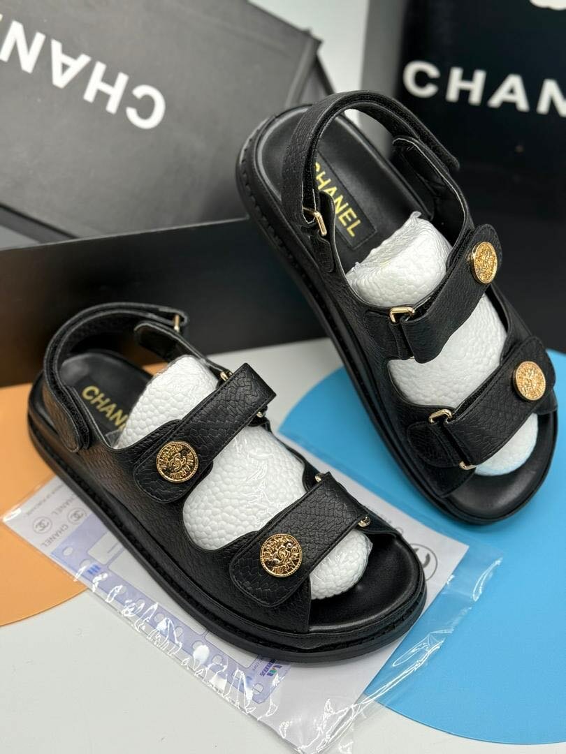 Quality stock sandals